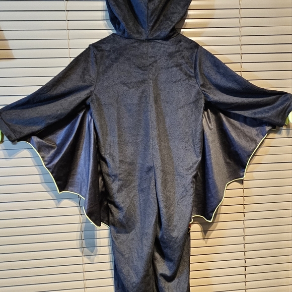 AS NEW 2nd of 2 matching 2-3 yrs Halloween onesie costume, red, holographic eyes - Picture 9 of 14